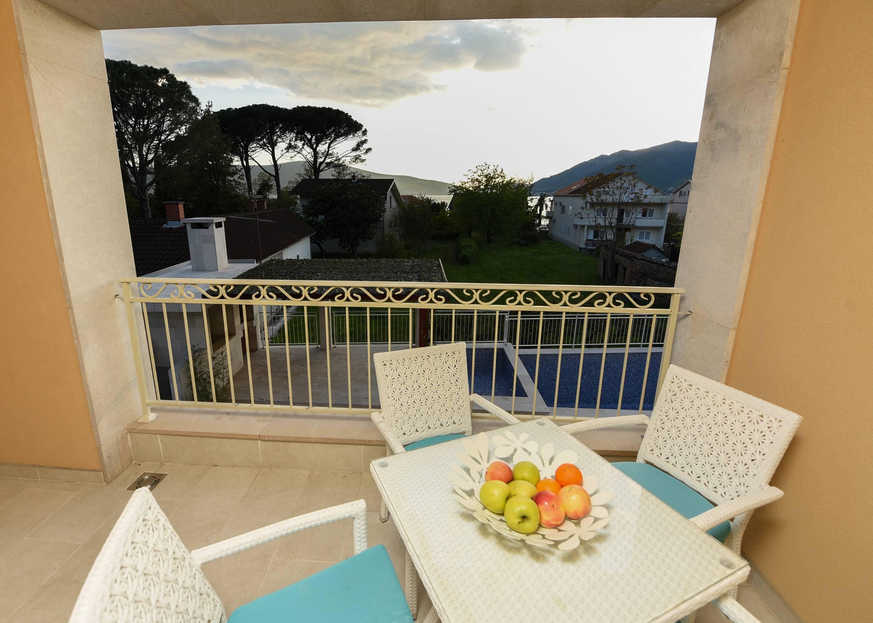 Sea Point Apart Hotel Tivat Kültér fotó