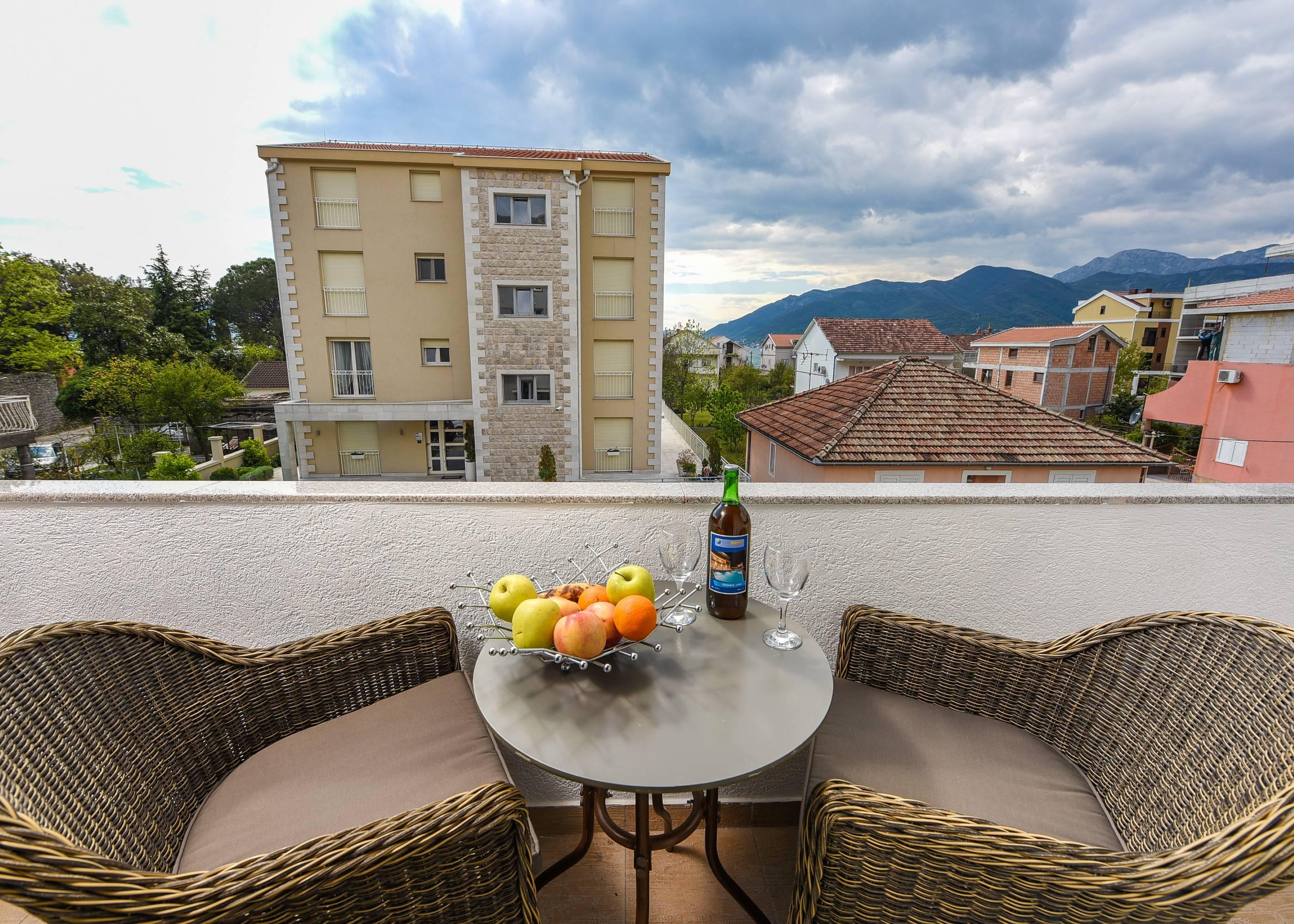 Sea Point Apart Hotel Tivat Kültér fotó