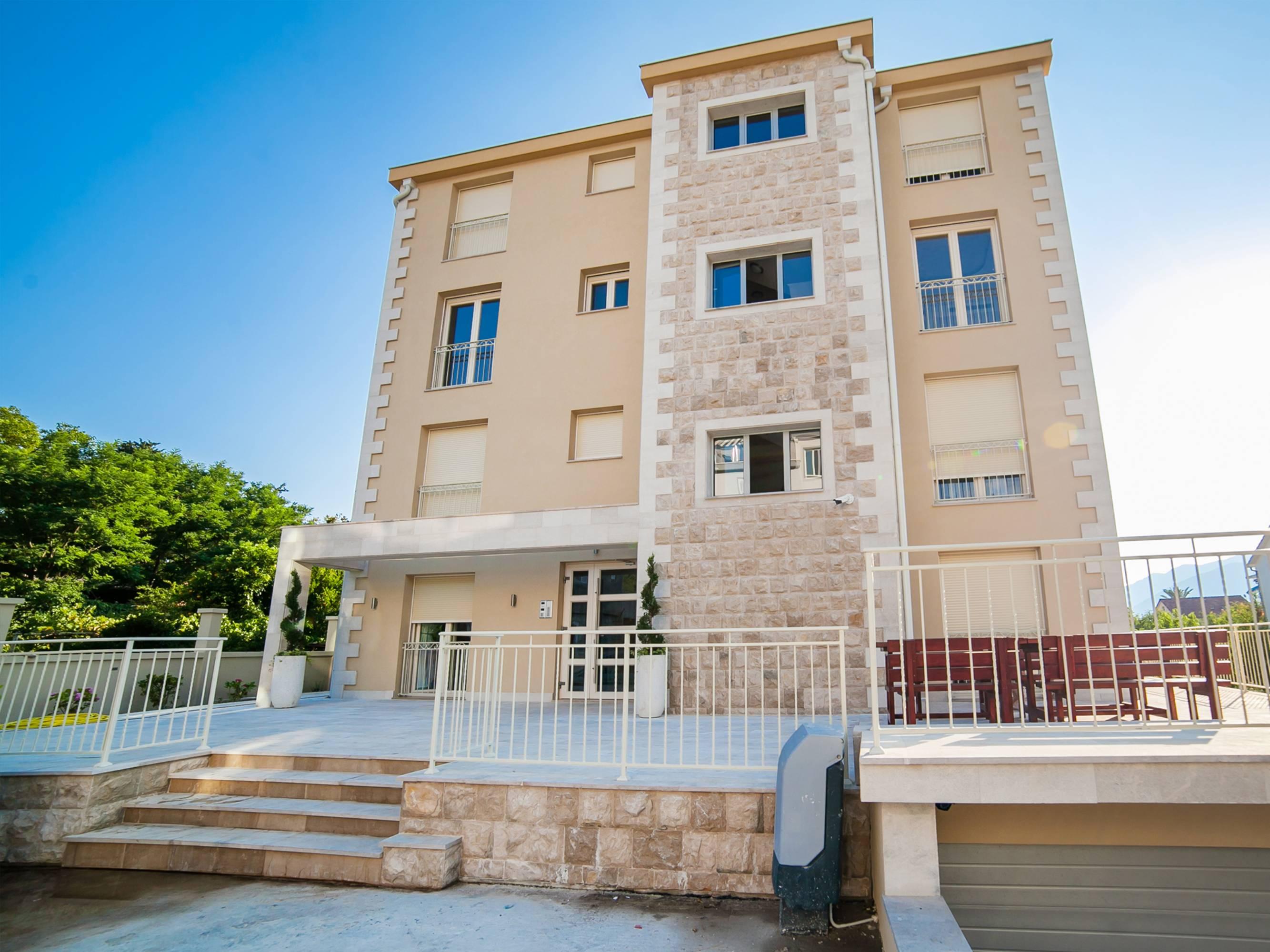 Sea Point Apart Hotel Tivat Kültér fotó